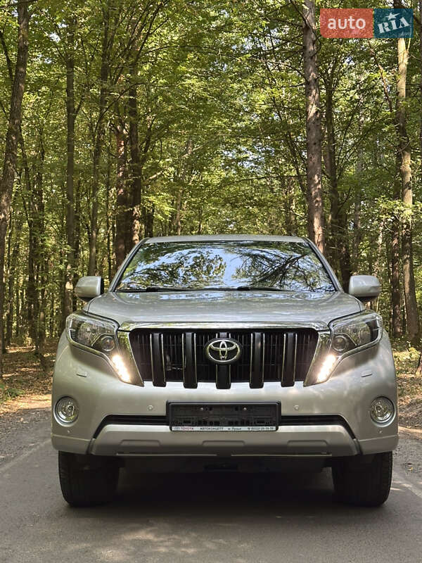 Позашляховик / Кросовер Toyota Land Cruiser Prado 2017 в Луцьку фото 3 Позашляховик / Кросовер Toyota Land Cruiser Prado 2017 в Луцьку