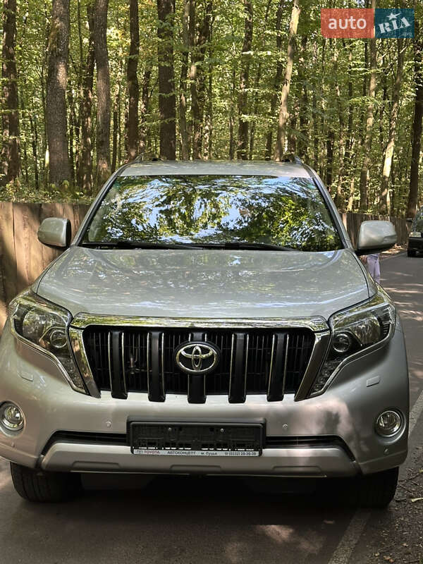 Позашляховик / Кросовер Toyota Land Cruiser Prado 2017 в Луцьку фото 20 Позашляховик / Кросовер Toyota Land Cruiser Prado 2017 в Луцьку