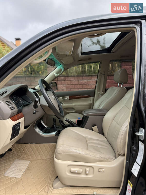 Позашляховик / Кросовер Toyota Land Cruiser Prado 2007 в Рівному