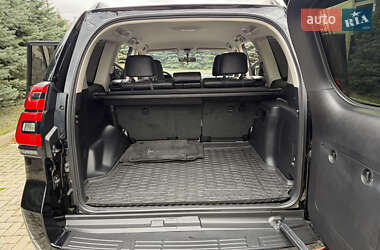Внедорожник / Кроссовер Toyota Land Cruiser Prado 2021 в 