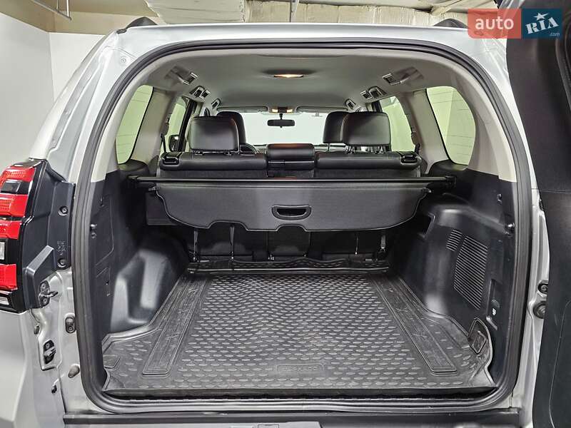 Позашляховик / Кросовер Toyota Land Cruiser Prado 2020 в Києві фото 10 Позашляховик / Кросовер Toyota Land Cruiser Prado 2020 в Києві