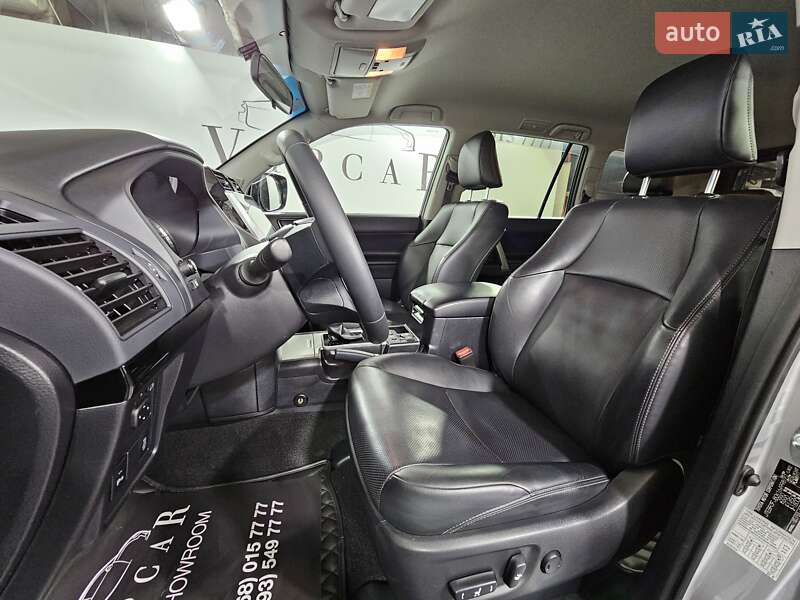 Позашляховик / Кросовер Toyota Land Cruiser Prado 2020 в Києві фото 20 Позашляховик / Кросовер Toyota Land Cruiser Prado 2020 в Києві