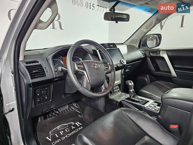 Позашляховик / Кросовер Toyota Land Cruiser Prado 2020 в Києві фото 21 Позашляховик / Кросовер Toyota Land Cruiser Prado 2020 в Києві