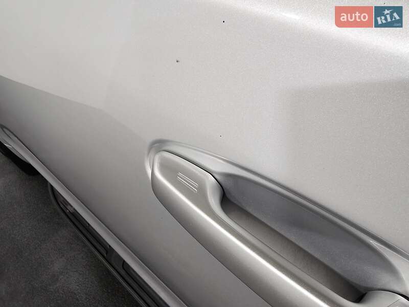 Позашляховик / Кросовер Toyota Land Cruiser Prado 2020 в Києві фото 34 Позашляховик / Кросовер Toyota Land Cruiser Prado 2020 в Києві