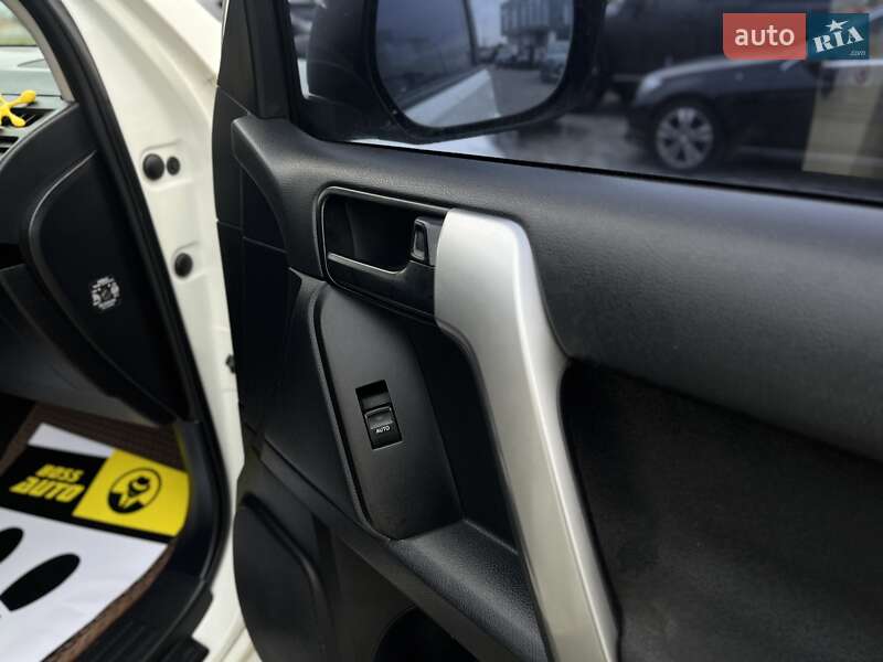 Внедорожник / Кроссовер Toyota Land Cruiser Prado 2014 в Мукачево