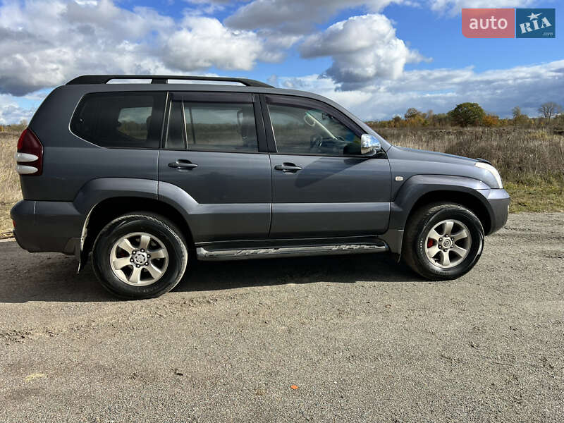 Позашляховик / Кросовер Toyota Land Cruiser Prado 2007 в Вишгороді