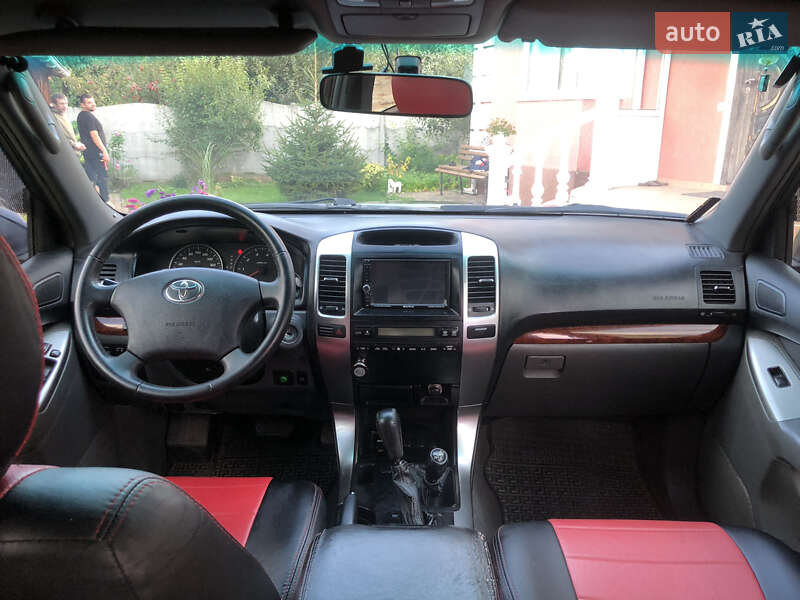 Внедорожник / Кроссовер Toyota Land Cruiser Prado 2005 в Хмельницком