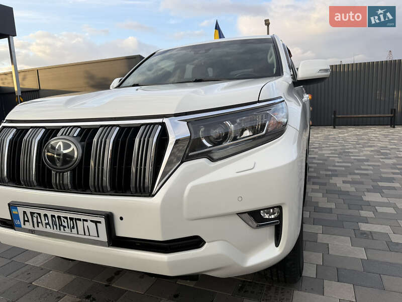 Позашляховик / Кросовер Toyota Land Cruiser Prado 2019 в Полтаві фото 14 Позашляховик / Кросовер Toyota Land Cruiser Prado 2019 в Полтаві