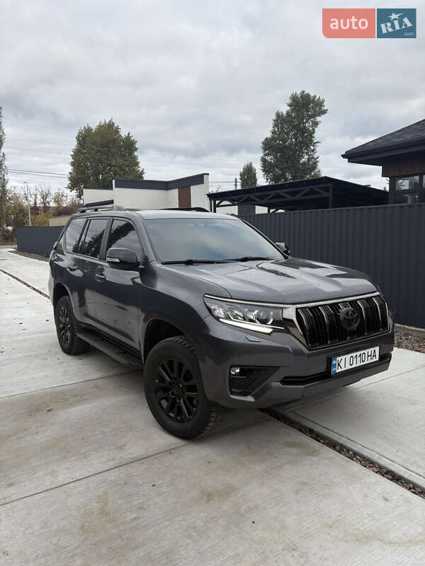 Внедорожник / Кроссовер Toyota Land Cruiser Prado 2021 в Киеве