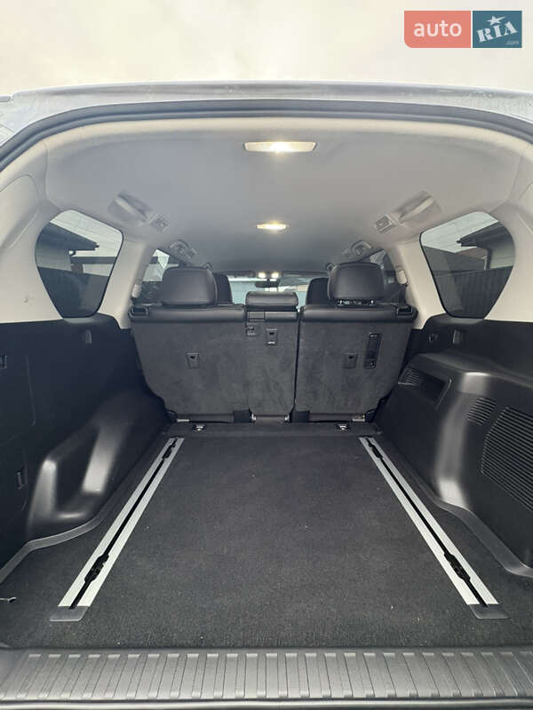 Внедорожник / Кроссовер Toyota Land Cruiser Prado 2021 в Киеве
