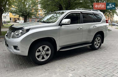 Внедорожник / Кроссовер Toyota Land Cruiser Prado 2011 в Ужгороде