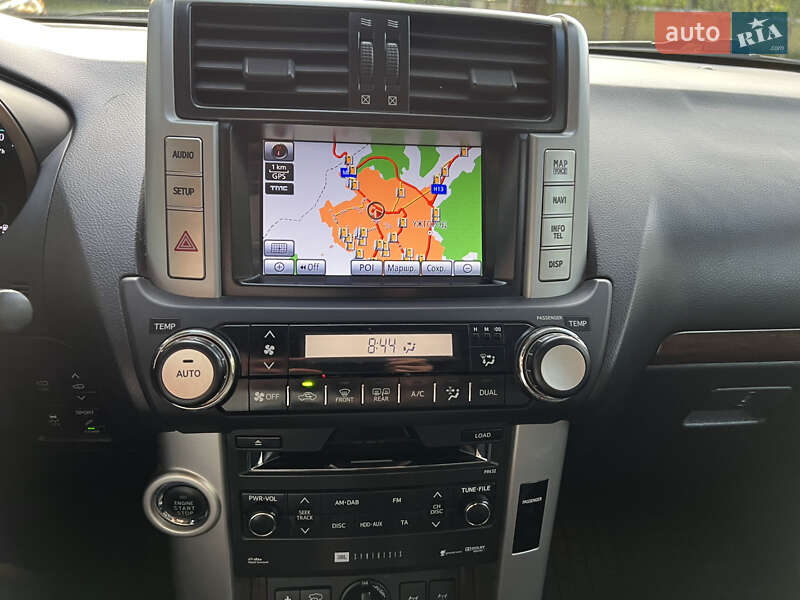 Позашляховик / Кросовер Toyota Land Cruiser Prado 2011 в Ужгороді