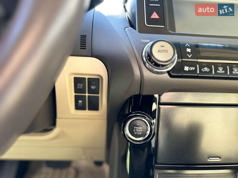 Внедорожник / Кроссовер Toyota Land Cruiser Prado 2017 в Одессе фото 31 Внедорожник / Кроссовер Toyota Land Cruiser Prado 2017 в Одессе