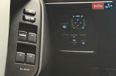 Внедорожник / Кроссовер Toyota Land Cruiser Prado 2022 в 