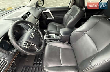 Внедорожник / Кроссовер Toyota Land Cruiser Prado 2020 в 
