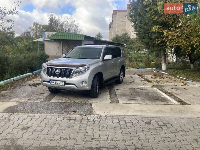 Позашляховик / Кросовер Toyota Land Cruiser Prado 2016 в Хмельницькому фото 2 Позашляховик / Кросовер Toyota Land Cruiser Prado 2016 в Хмельницькому