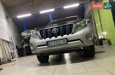 Внедорожник / Кроссовер Toyota Land Cruiser Prado 2016 в 