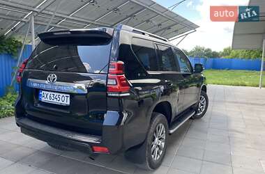 Внедорожник / Кроссовер Toyota Land Cruiser Prado 2019 в 