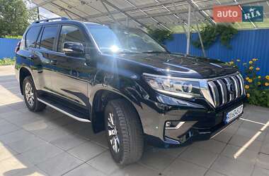 Внедорожник / Кроссовер Toyota Land Cruiser Prado 2019 в 