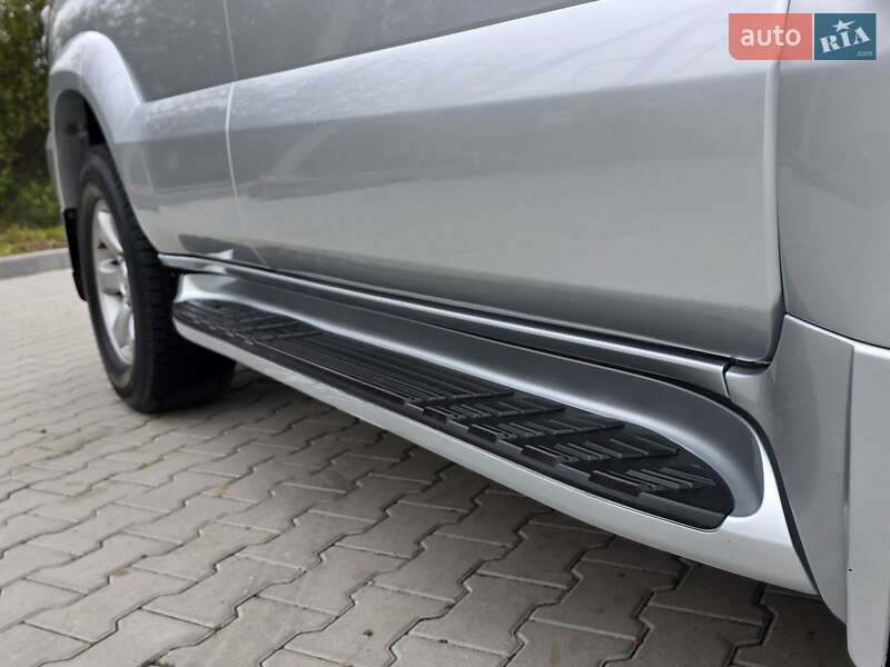 Внедорожник / Кроссовер Toyota Land Cruiser Prado 2006 в Хмельницком