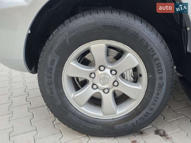 Внедорожник / Кроссовер Toyota Land Cruiser Prado 2006 в Хмельницком