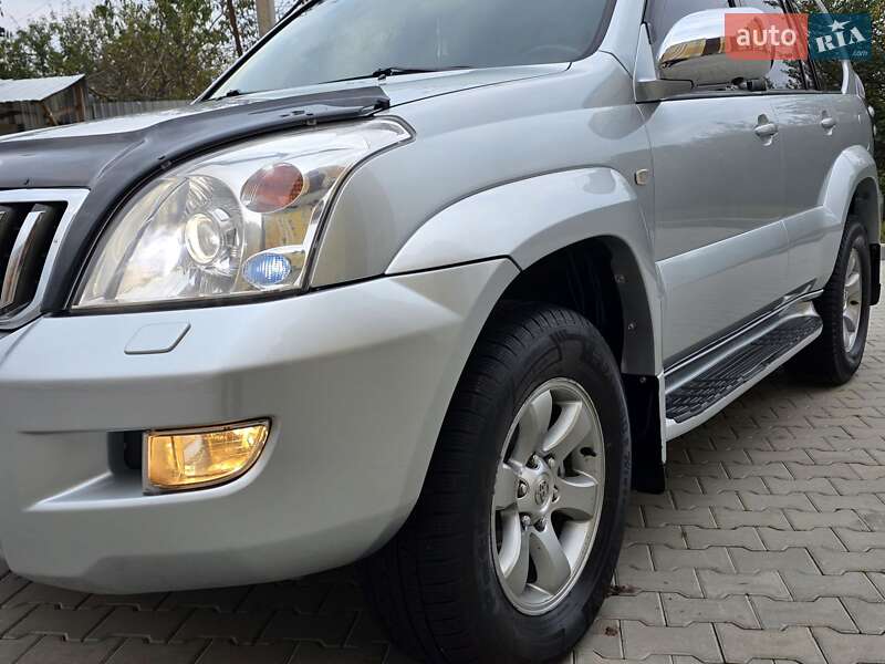 Внедорожник / Кроссовер Toyota Land Cruiser Prado 2006 в Хмельницком
