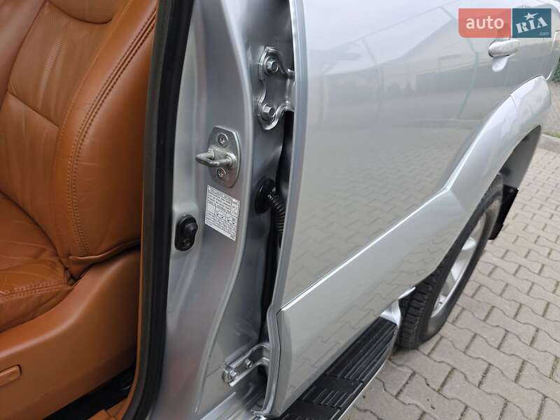 Внедорожник / Кроссовер Toyota Land Cruiser Prado 2006 в Хмельницком