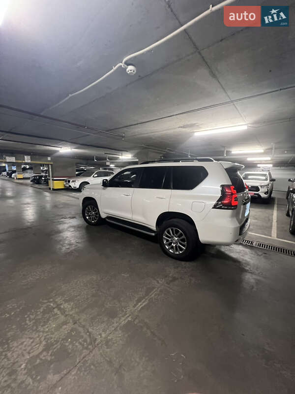 Внедорожник / Кроссовер Toyota Land Cruiser Prado 2019 в Днепре фото 5 Внедорожник / Кроссовер Toyota Land Cruiser Prado 2019 в Днепре