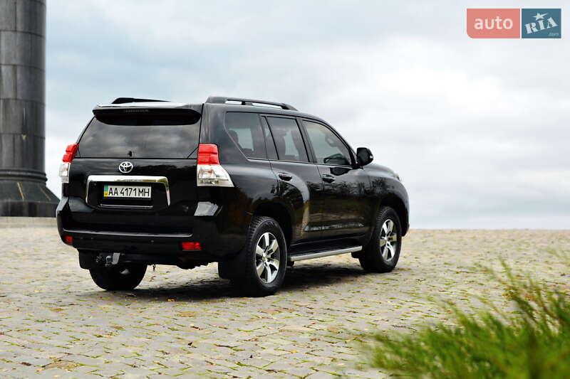 Позашляховик / Кросовер Toyota Land Cruiser Prado 2012 в Житомирі