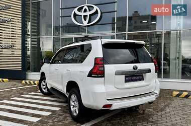 Внедорожник / Кроссовер Toyota Land Cruiser Prado 2019 в 