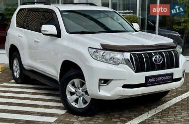 Внедорожник / Кроссовер Toyota Land Cruiser Prado 2019 в 