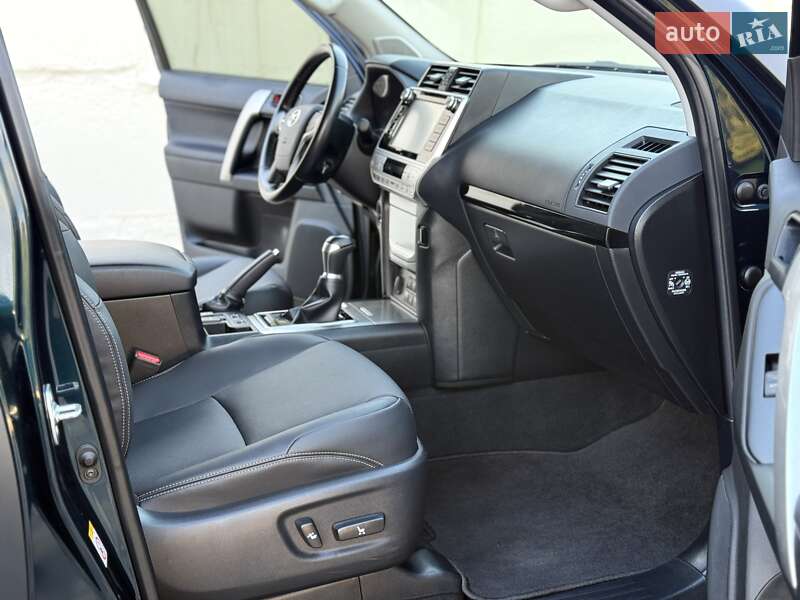 Внедорожник / Кроссовер Toyota Land Cruiser Prado 2019 в Днепре фото 12 Внедорожник / Кроссовер Toyota Land Cruiser Prado 2019 в Днепре