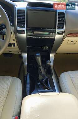 Позашляховик / Кросовер Toyota Land Cruiser Prado 2007 в 