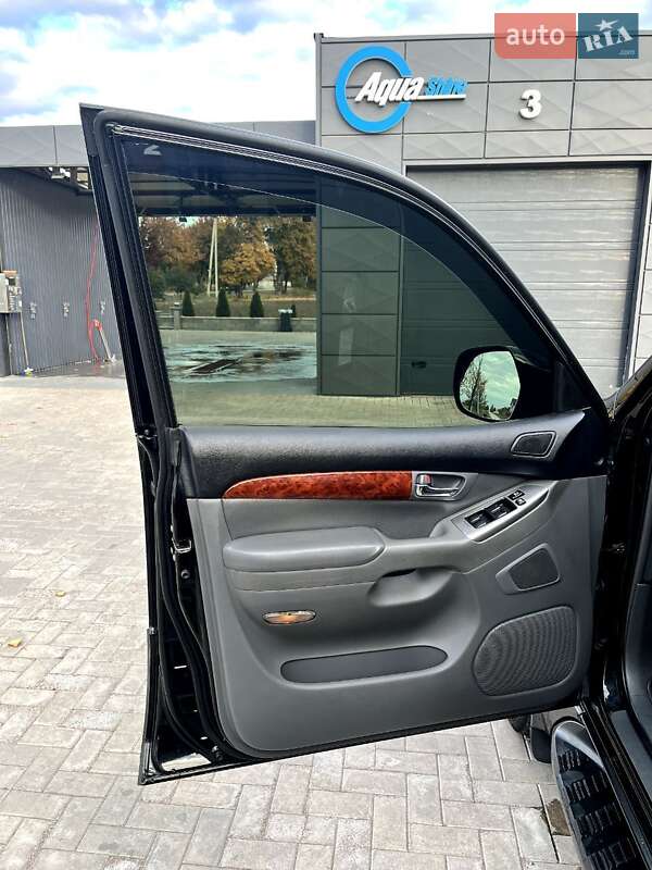 Позашляховик / Кросовер Toyota Land Cruiser Prado 2005 в Дніпрі