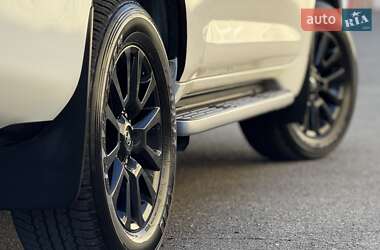 Позашляховик / Кросовер Toyota Land Cruiser Prado 2021 в  фото 16 Позашляховик / Кросовер Toyota Land Cruiser Prado 2021 в