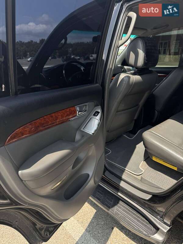 Позашляховик / Кросовер Toyota Land Cruiser Prado 2006 в Броварах