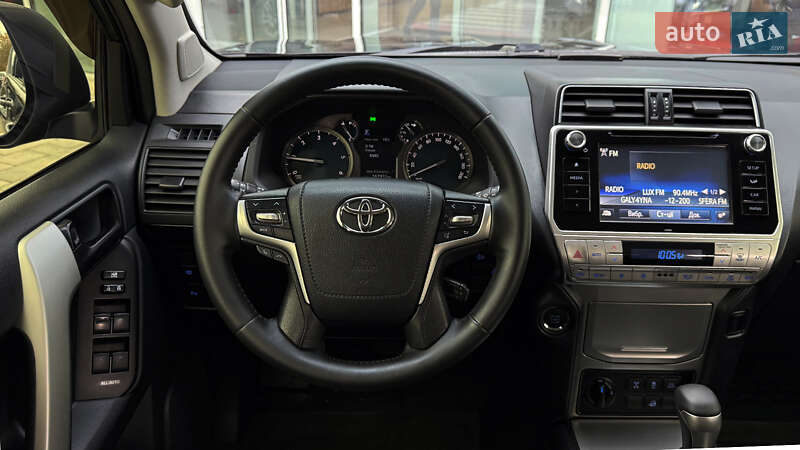 Внедорожник / Кроссовер Toyota Land Cruiser Prado 2019 в Ровно