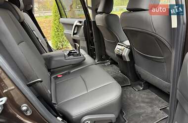 Позашляховик / Кросовер Toyota Land Cruiser Prado 2022 в 