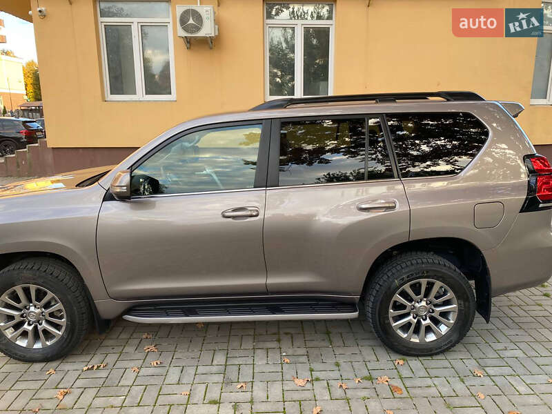 Toyota Land Cruiser Prado 2020