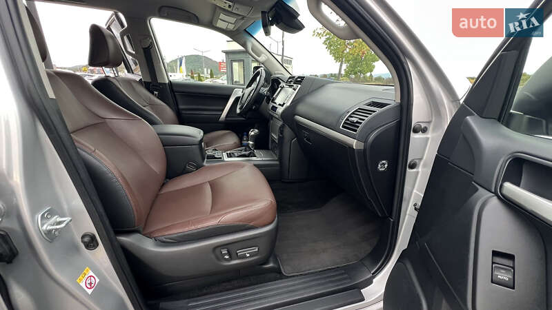 Внедорожник / Кроссовер Toyota Land Cruiser Prado 2018 в Тернополе фото 13 Внедорожник / Кроссовер Toyota Land Cruiser Prado 2018 в Тернополе