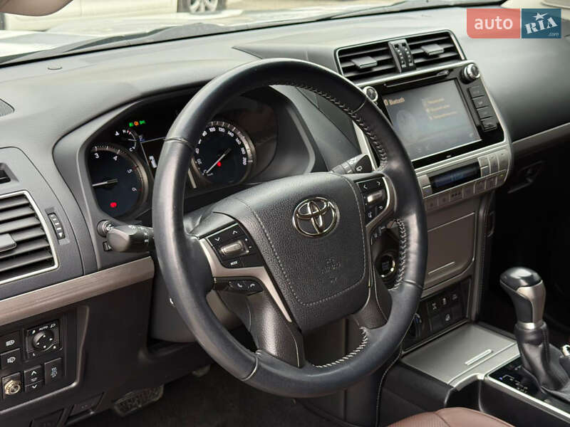 Внедорожник / Кроссовер Toyota Land Cruiser Prado 2018 в Тернополе фото 19 Внедорожник / Кроссовер Toyota Land Cruiser Prado 2018 в Тернополе