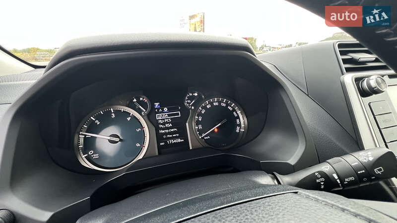 Внедорожник / Кроссовер Toyota Land Cruiser Prado 2018 в Тернополе фото 35 Внедорожник / Кроссовер Toyota Land Cruiser Prado 2018 в Тернополе