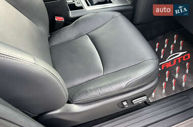 Внедорожник / Кроссовер Toyota Land Cruiser Prado 2018 в 