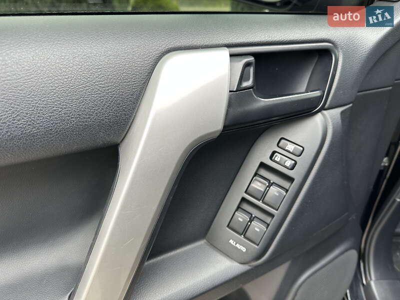 Внедорожник / Кроссовер Toyota Land Cruiser Prado 2019 в Днепре фото 16 Внедорожник / Кроссовер Toyota Land Cruiser Prado 2019 в Днепре