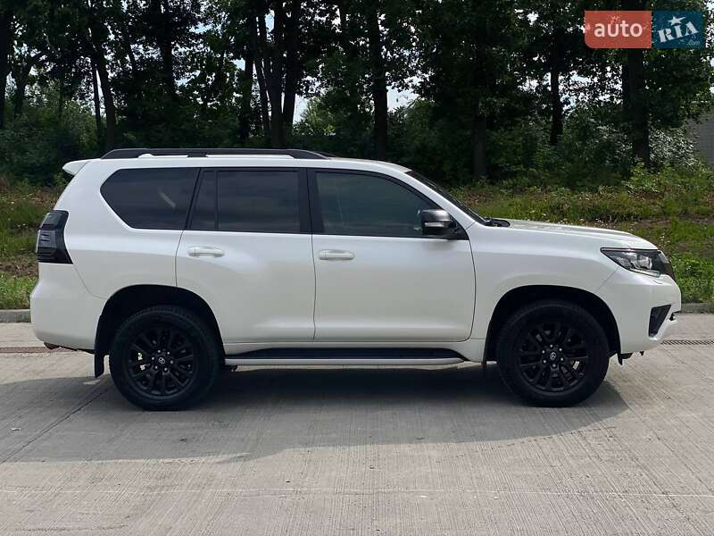 Внедорожник / Кроссовер Toyota Land Cruiser Prado 2020 в Киеве фото 12 Внедорожник / Кроссовер Toyota Land Cruiser Prado 2020 в Киеве