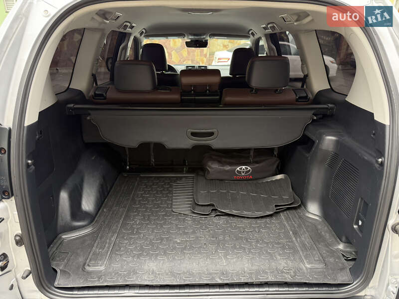 Внедорожник / Кроссовер Toyota Land Cruiser Prado 2018 в Тернополе фото 49 Внедорожник / Кроссовер Toyota Land Cruiser Prado 2018 в Тернополе