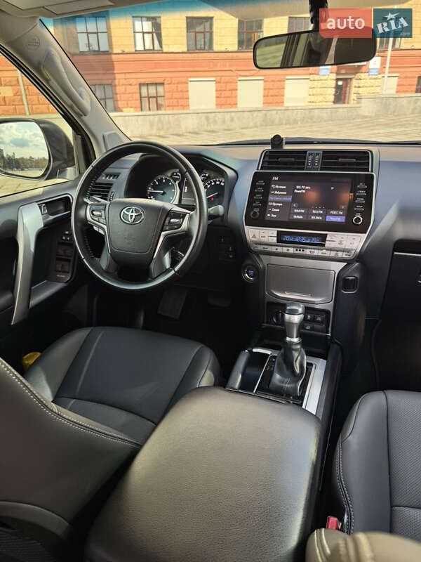 Внедорожник / Кроссовер Toyota Land Cruiser Prado 2023 в Харькове
