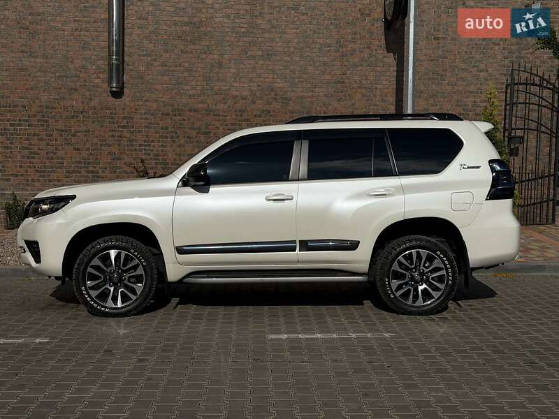 Внедорожник / Кроссовер Toyota Land Cruiser Prado 2022 в Одессе фото 4 Внедорожник / Кроссовер Toyota Land Cruiser Prado 2022 в Одессе