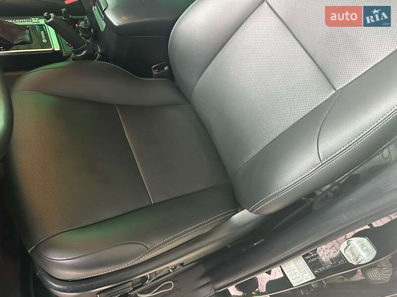 Позашляховик / Кросовер Toyota Land Cruiser Prado 2019 в Черкасах фото 9 Позашляховик / Кросовер Toyota Land Cruiser Prado 2019 в Черкасах