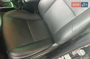 Внедорожник / Кроссовер Toyota Land Cruiser Prado 2019 в 